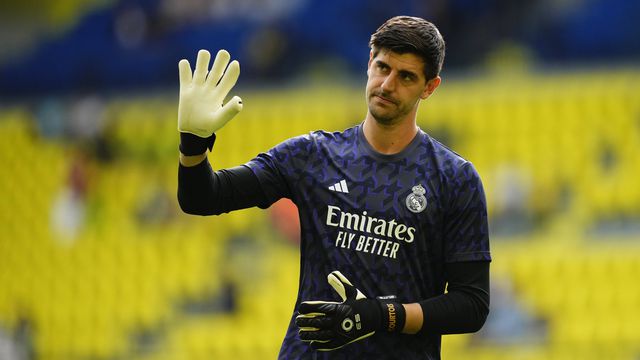 O momento em que Courtois sofreu a grave lesão no joelho