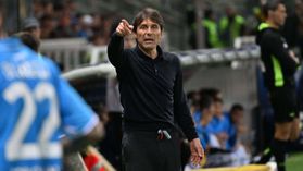 Antonio Conte ausente no jogo do título: «Dói não poder estar lá»