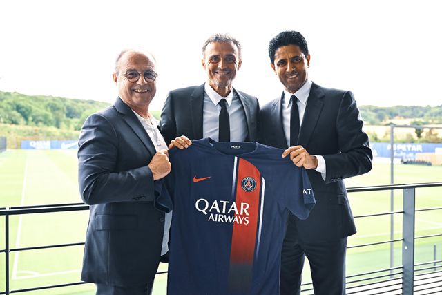 Oficial: Luís Campos renova até 2030 com o PSG e com... o SC Braga