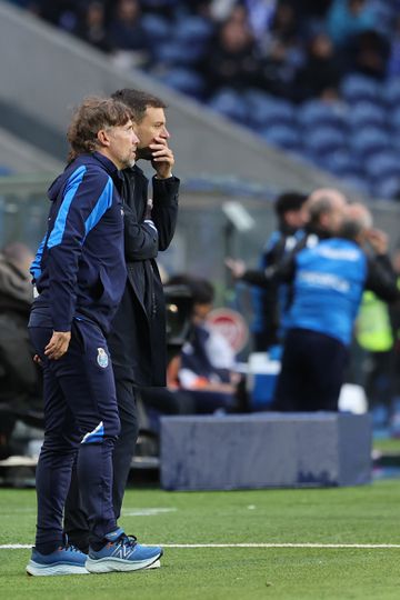 Mercado FC Porto: Anselmi pode ficar sem adjunto