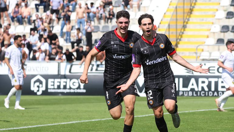 Mercado: criativo que apontou 13 golos em 32 jogos entrou no radar do Vitória de Guimarães