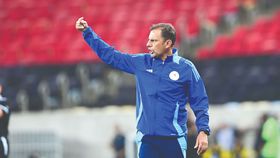 Mercado: Rio Ave com mira apontada a treinador estrangeiro