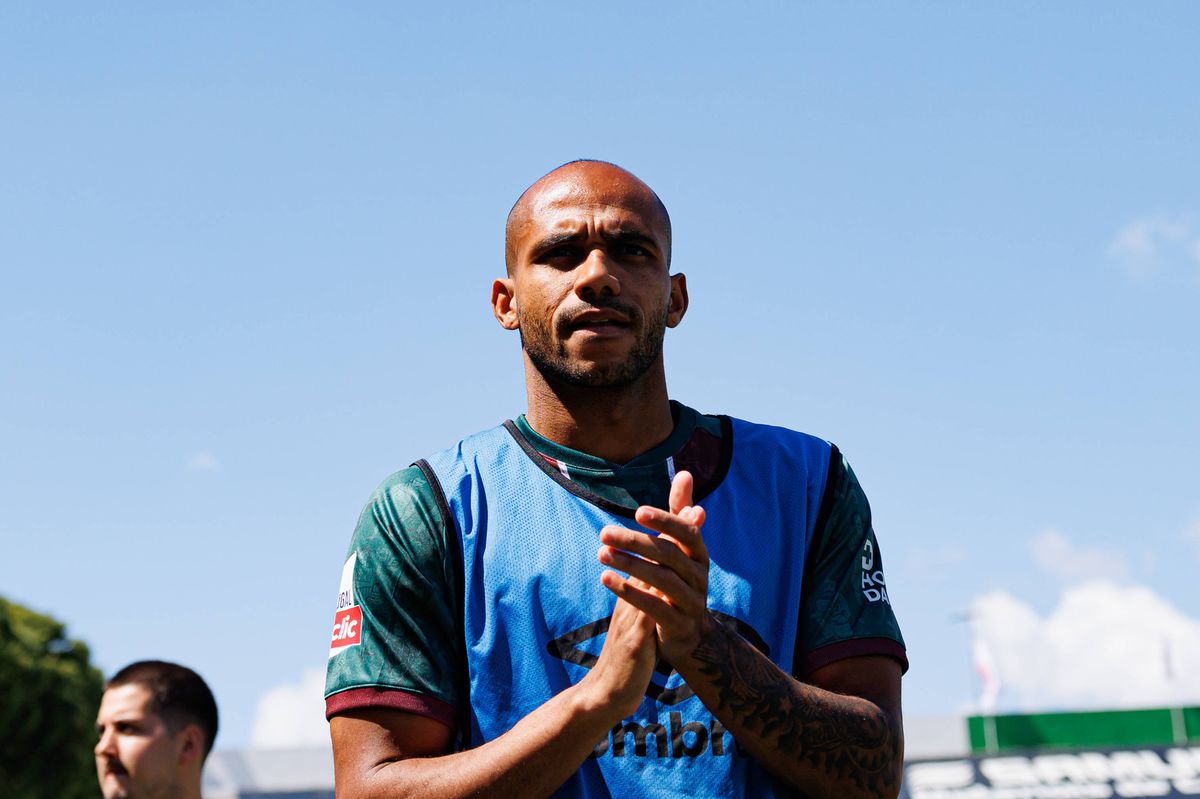 Estrela da Amadora anuncia saída de Léo Cordeiro