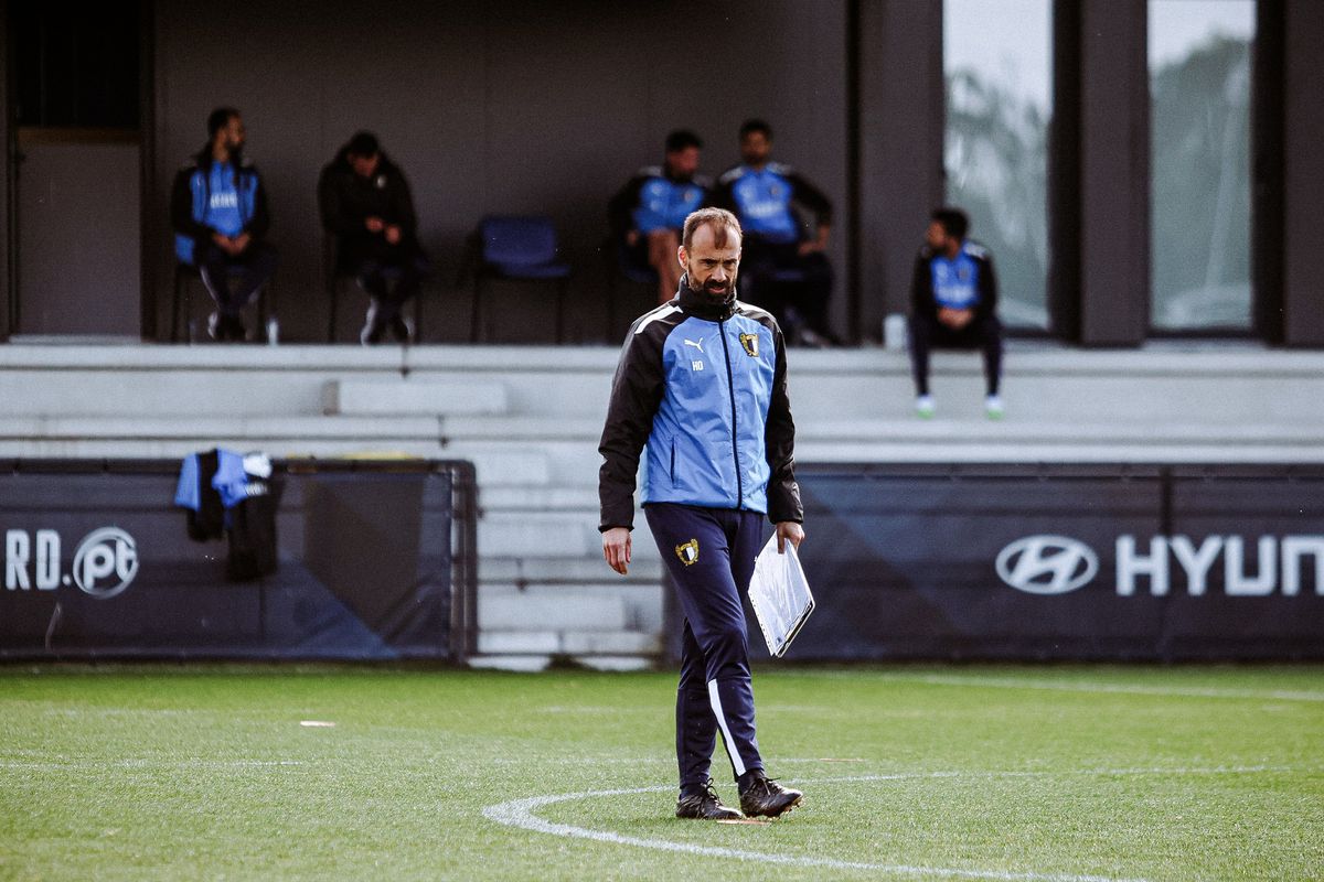 Famalicão: plantel já foi de férias... treinador trabalha no duro