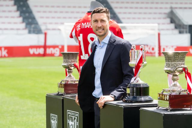 De Marcos não conteve a emoção na sua despedida