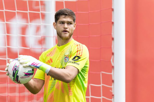 Mercado: Benfica empresta André Gomes e Gustavo Varela a clubes da Liga