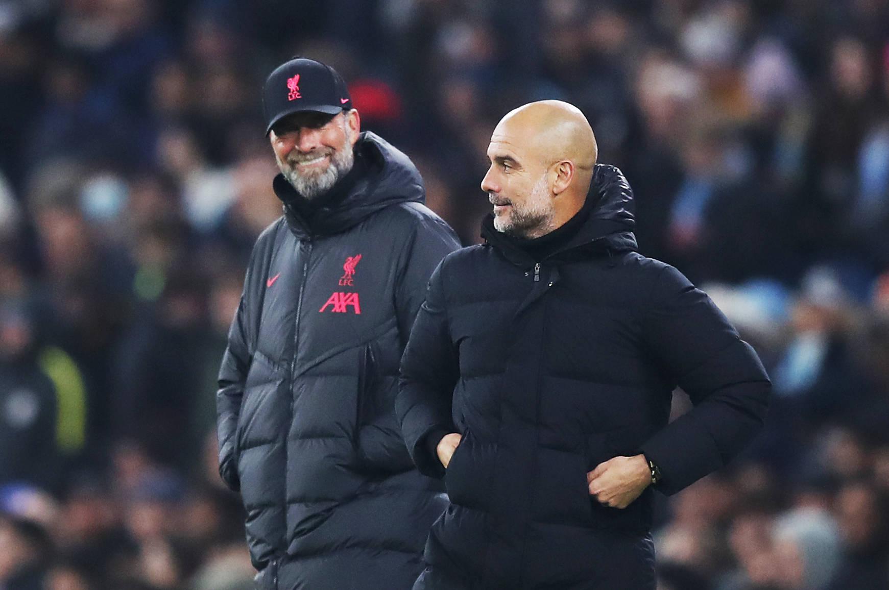 Rivalidades. A maior rivalidade de Guardiola em Inglaterra foi com o Liverpool de Klopp. Uma rivalidade, diga-se, saudável. Disputaram a maioria dos títulos, inclusive uma eliminatória da Champions. Em oito épocas, enfrentaram-se 29 vezes