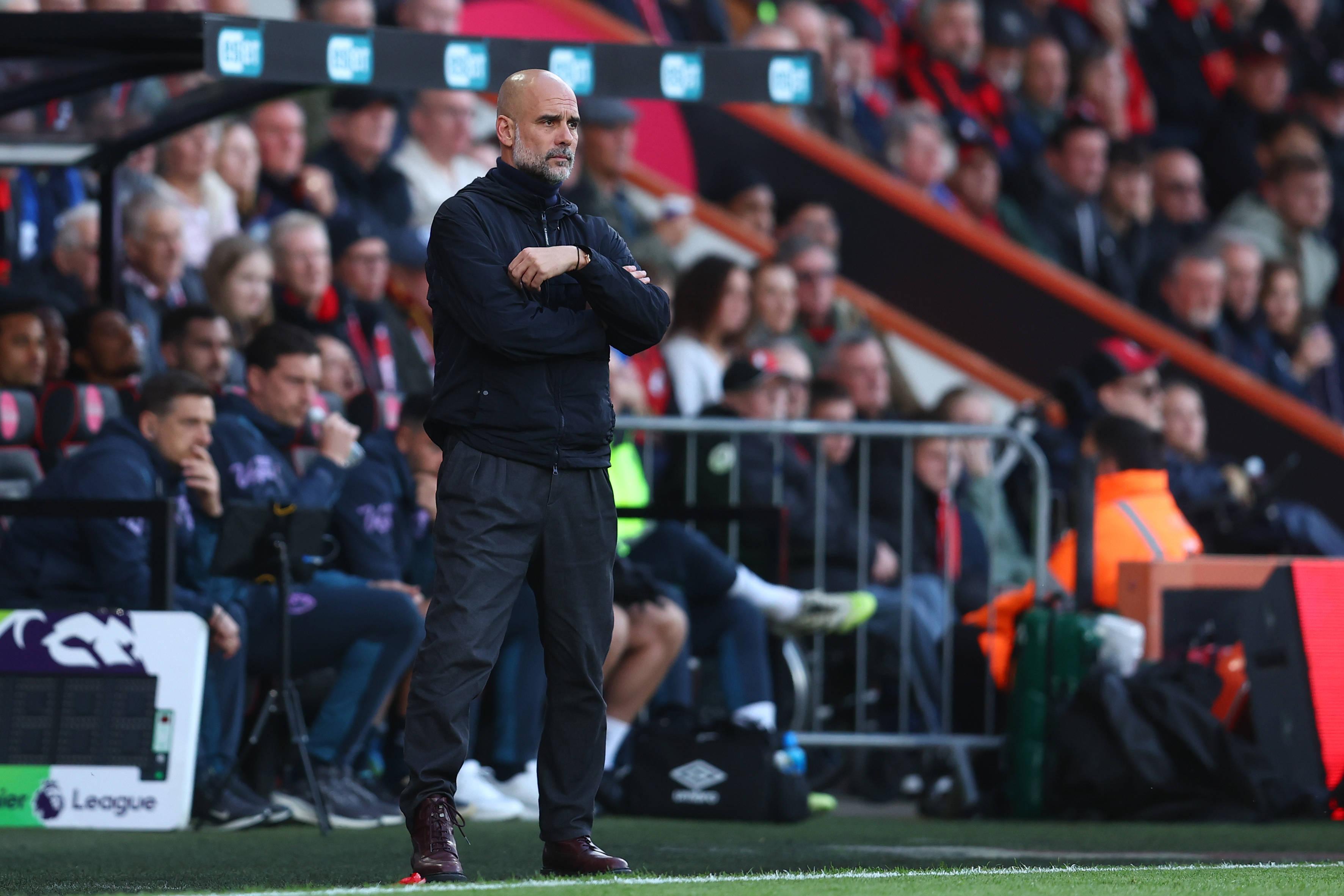 Guardiola conseguiu um total de 20 títulos no Manchester City. Seis edições da Premier League, três Taças de Inglaterra, cinco Taças da Liga, três Supertaças inglesas, uma Champions, uma Supertaça Europeia e um Mundial de Clubes