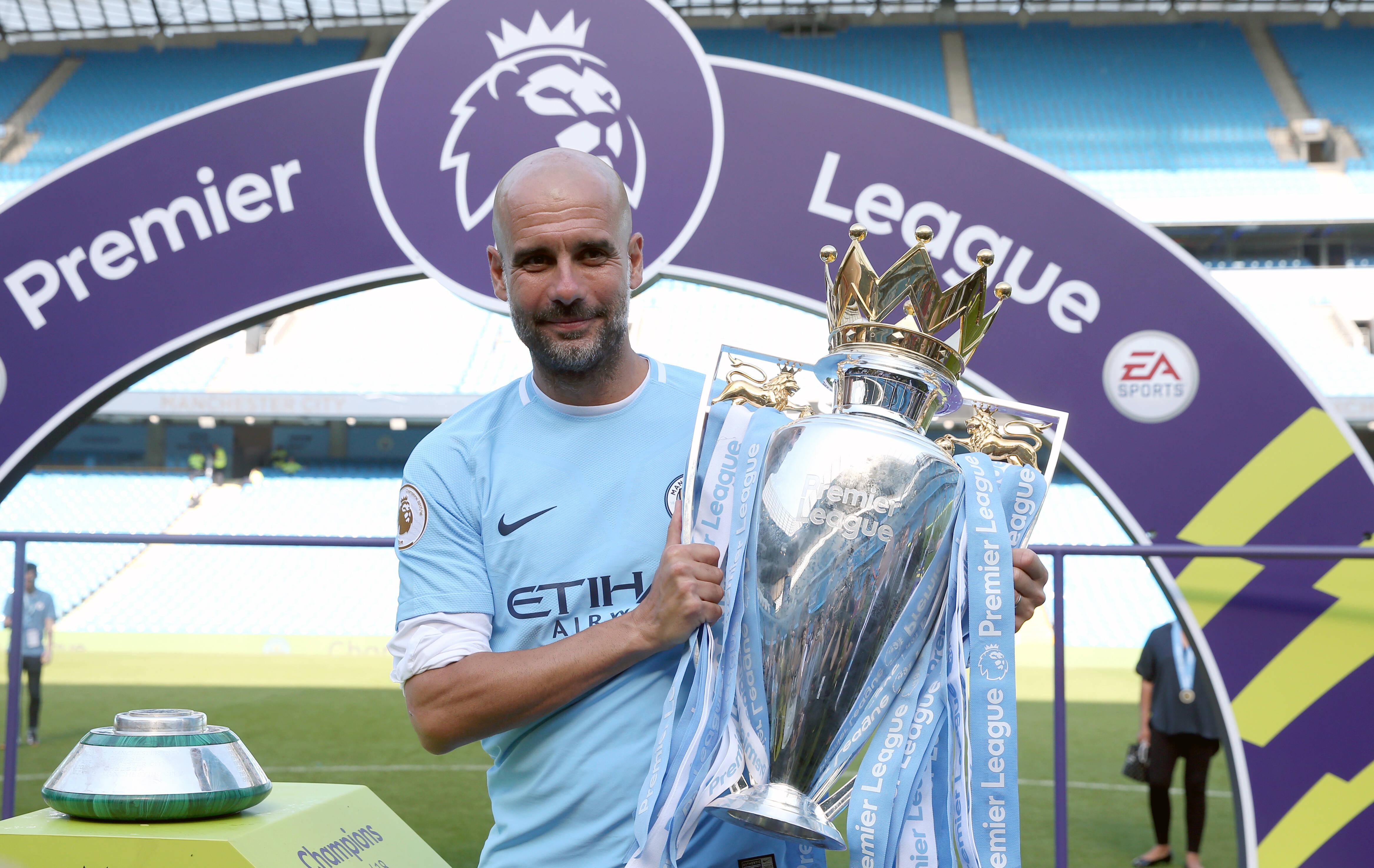 Primeira Premier League. Na segunda época, chegaram os títulos. 2018 será recordado pela conquista da primeira Premier League de Guardiola no Manchester City (100 pontos). Após ganhar em Espanha e Alemanha, o técnico também conseguia vencer em Inglaterra