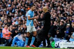 Rodri chegou ao Manchester no verão de 2019 proveniente do Atlético Madrid. Guardiola insistiu na sua contratação. Com o treinador, o médio cresceu e venceria a Bola de Ouro em 2024. A grave lesão de Rodri acabaria por provocar uma crise no City