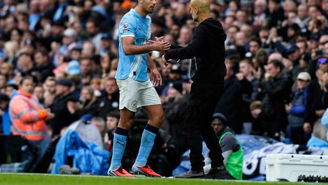 Rodri chegou ao Manchester no verão de 2019 proveniente do Atlético Madrid. Guardiola insistiu na sua contratação. Com o treinador, o médio cresceu e venceria a Bola de Ouro em 2024. A grave lesão de Rodri acabaria por provocar uma crise no City