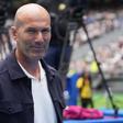 Zidane não treina desde a saída do Real Madrid, no verão de 2021, e tem sido associado à seleção francesa