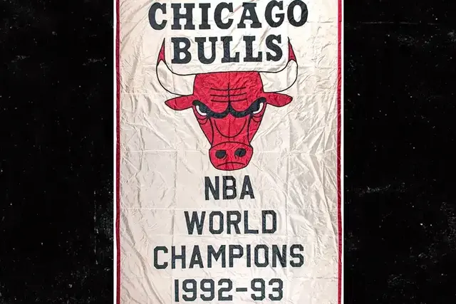 Estandarte de campeões dos Bulls que estava no Chicago Stadium está em leilão