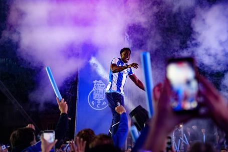 Samu, avançado do FC Porto, abre o coração: «Mata-me por dentro...»
