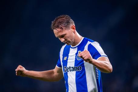 Luuk de Jong recusou continuar no FC Porto: «Aproveitei o tempo para pensar»