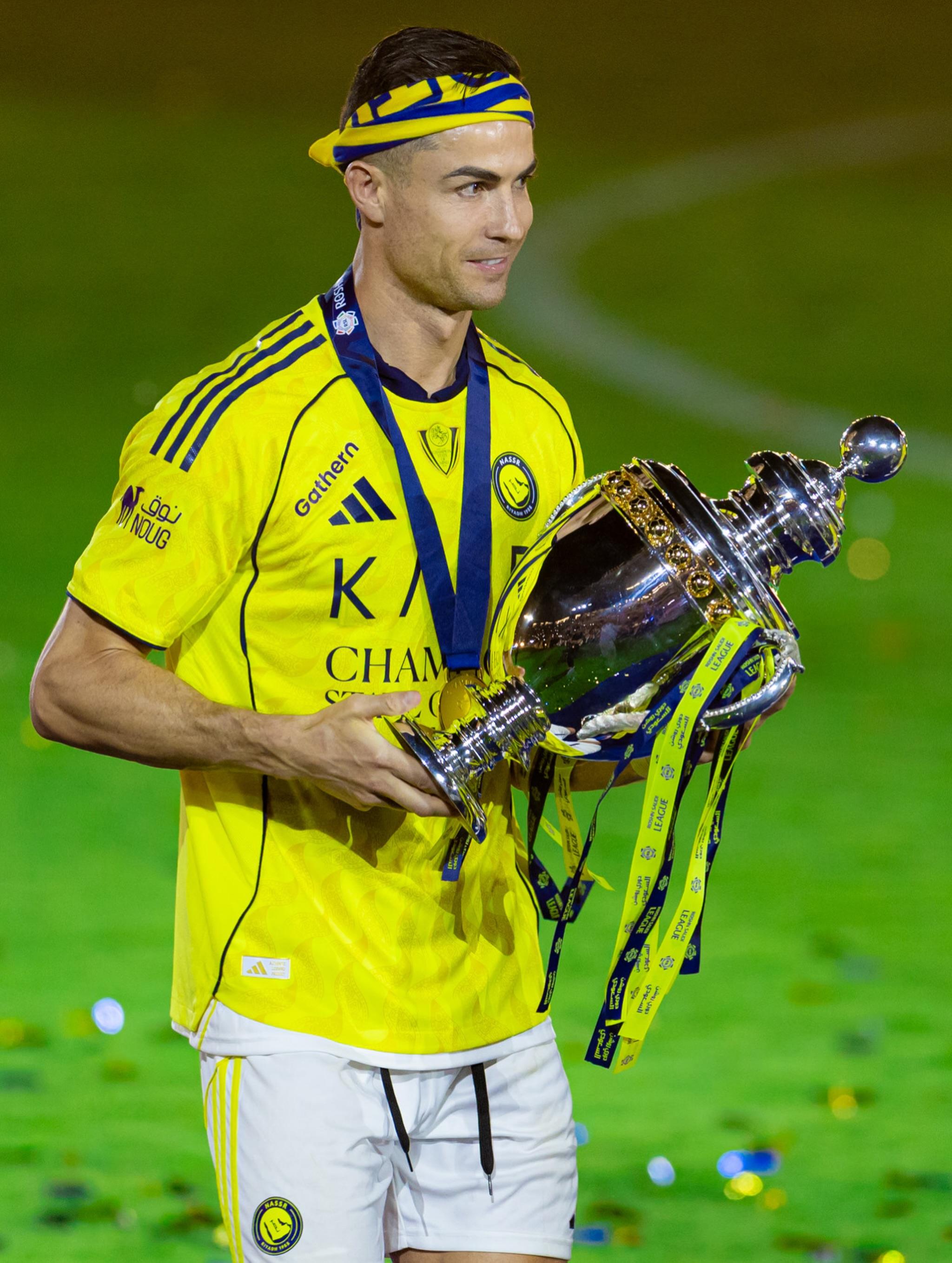 Ronaldo e o título de campeão (Foto: SPL)