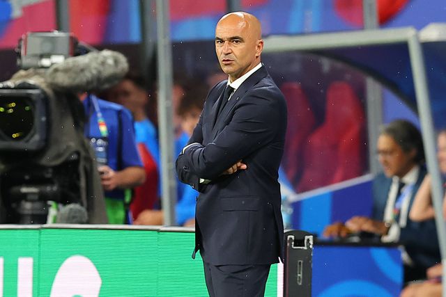 Roberto Martínez a olhar para dentro das quatro linhas