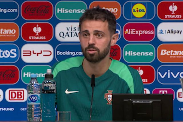 Bernardo Silva elogia apoio «brutal» dos adeptos
