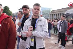 Turquia-Portugal visto da 'fan zone' de Estugarda