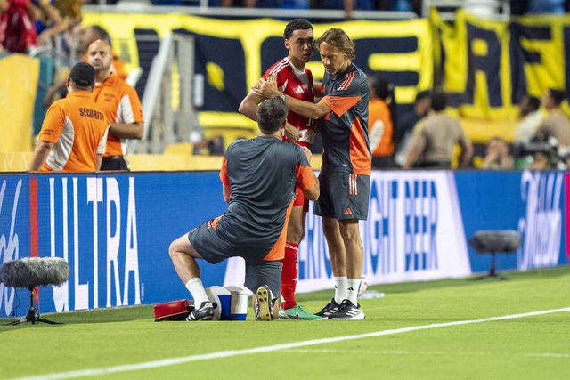 Jamal Musiala não terminou jogo com o Boca Juniors