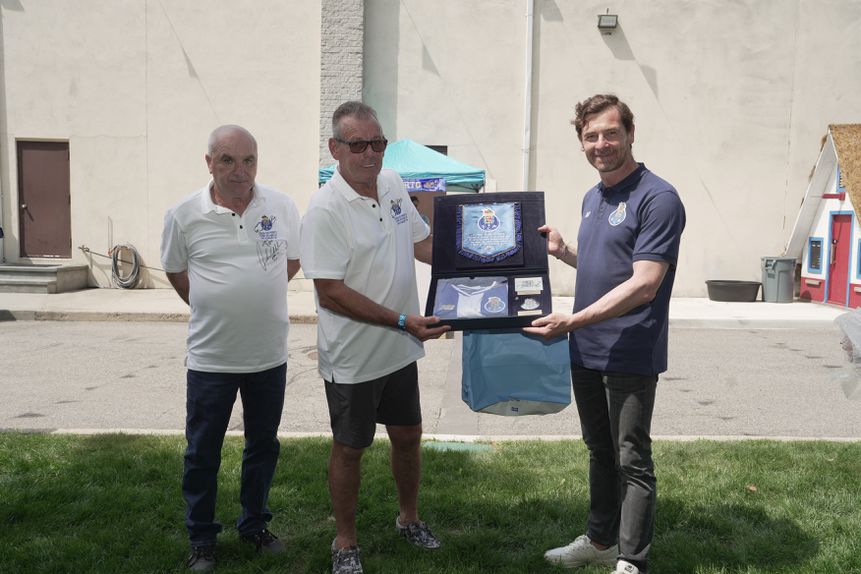 Villas-Boas viajou até Long Island para visitar a Casa FC Porto da região (Foto: FC Porto)