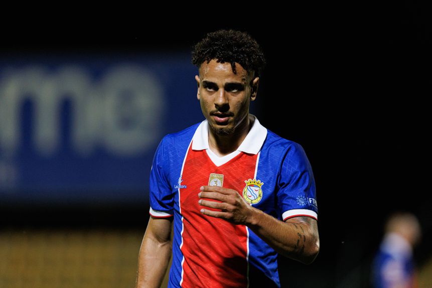 João Marcos, avançado que jogou no Alverca na época passada cedido pelo Santa Clara