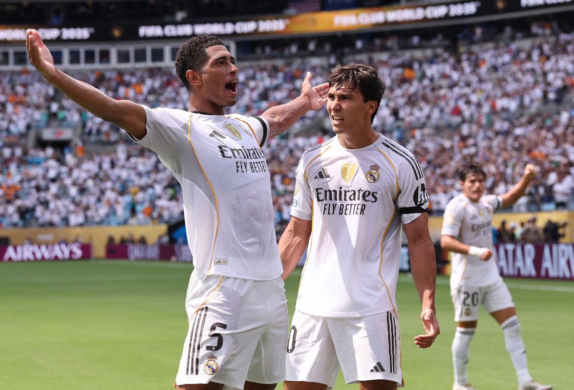Mesmo a jogar com 10, Real Madrid (con)vence e elimina Pachuca