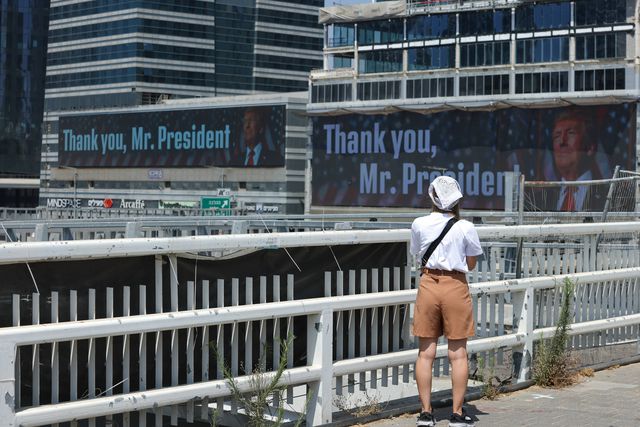 Mensagens de agradecimento a Trump em Tel Aviv, Israel
