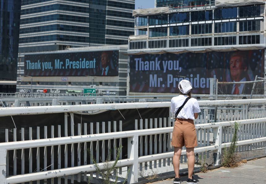 Mensagens de agradecimento a Trump em Tel Aviv, Israel