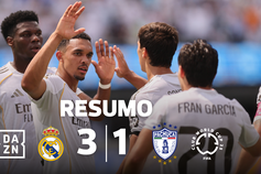 Jogo quase todo com menos um não foi problema para o Real Madrid (resumo)