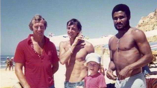 Neste dia em 1972: Dupla de reis a banhos no Algarve