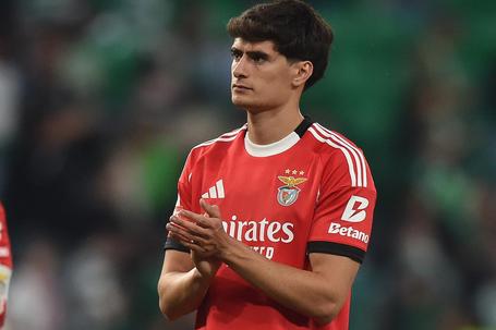 António Silva, 22 anos, tem contrato com o Benfica até 2027 — Foto: Miguel Nunes