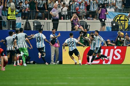 O princípio e o fim de tudo na Argentina chama-se Lionel Messi (crónica)
