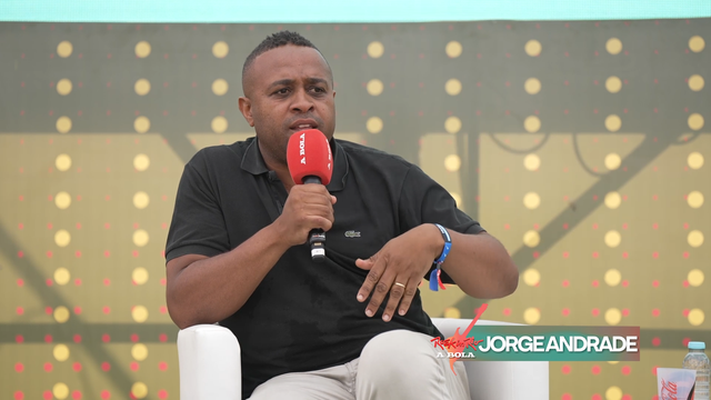 «O Renato Veiga toca mais na bola do que o Bruno Fernandes e não pode ser»