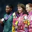 Com as russas Mariya Savinova e Ekaterina Poistogova apanhadas pelo controlo antidoping, apenas as sul-africana Caster Semenya ficou no pódio    Fotografia Imago