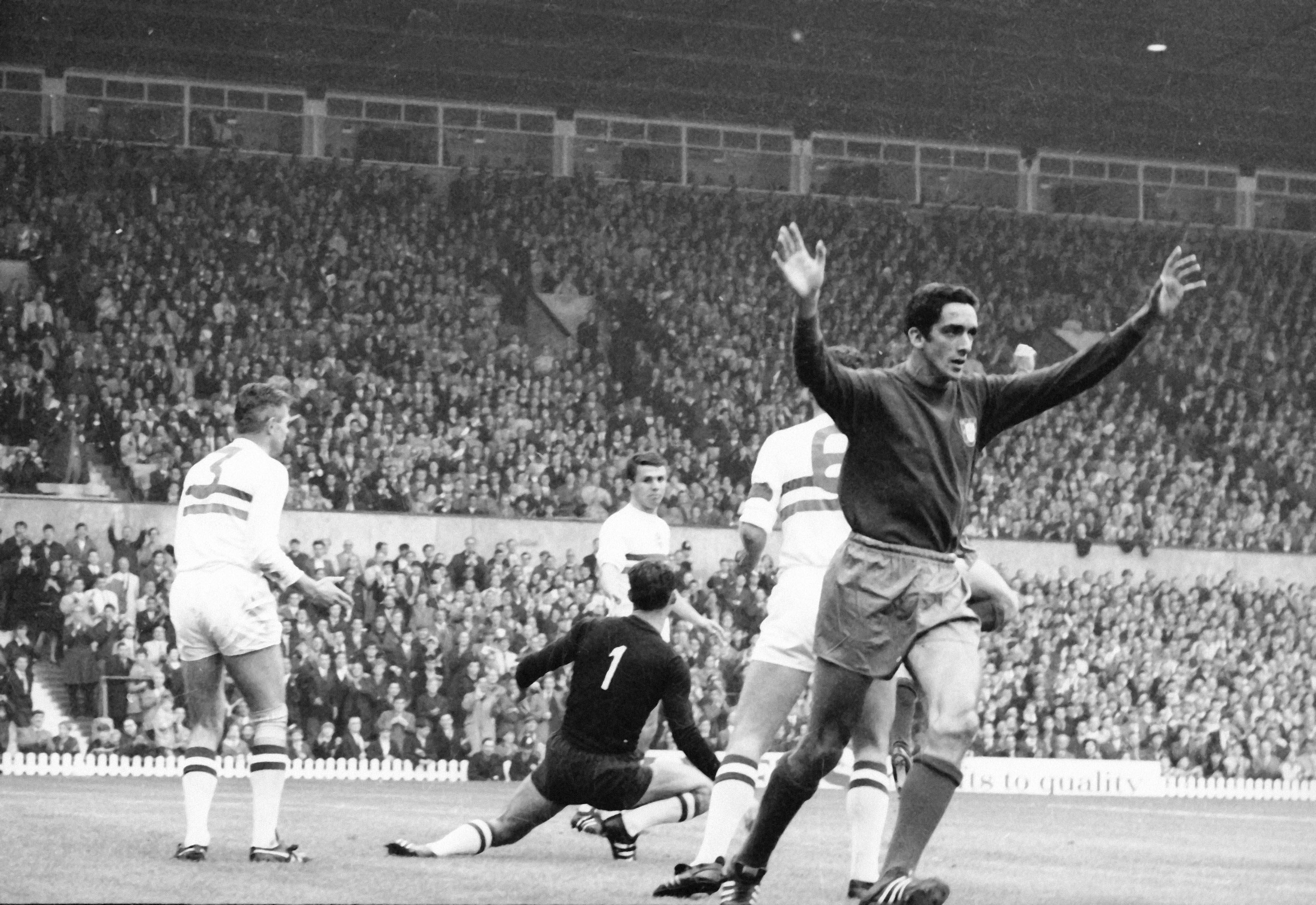 José Torres - três golos em seis jogos (1966). Titular nas seis partidas, fez o gosto ao pé em três e assistiu noutras duas. Somou 540 minutos.