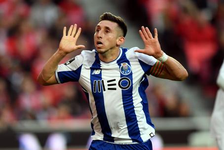 Héctor Herrera foi capitão do FC Porto