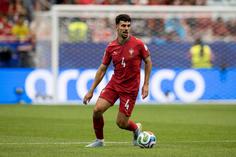 «Tomás Araújo é o central titular e indiscutível da próxima época»