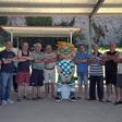 A mascote Moreirinha apresenta os lugares anuais juntamente com os «reis da petanca de Moreira de Cónegos» - Foto - Moreirense