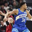 Giannis Antetokounmpo é uma das maiores estrelas da NBA