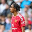 Leny Yoro sem dúvidas: «O Manchester United é o maior clube do mundo»