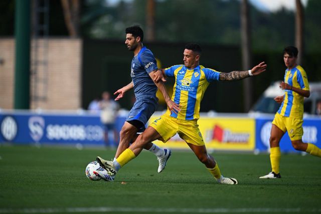 Taremi volta a marcar pelo Inter