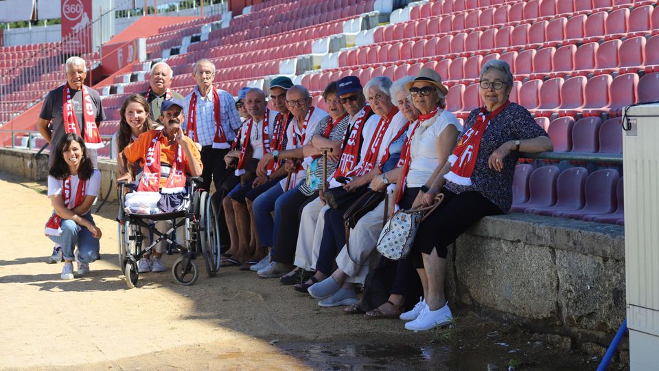 Aves SAD: iniciativa solidária em dia de homenagem