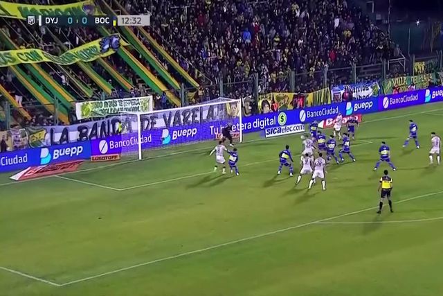 Autogolo salva um ponto para o Boca Juniors