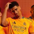 Real Madrid apresenta equipamento alternativo (com a ajuda de Mbappé)