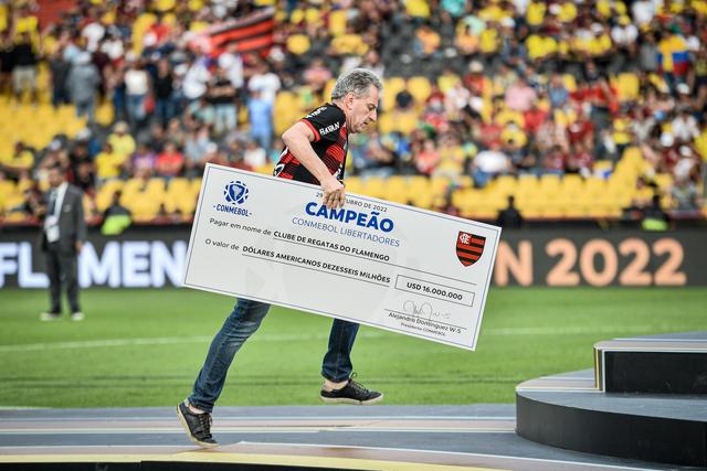 Leixões: presidente do Flamengo confirma negociações para a compra