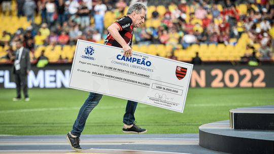 Leixões: presidente do Flamengo confirma negociações para a compra