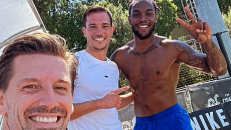 Renato Sanches a treinar com Adrien Silva e Cédric Soares em Portugal