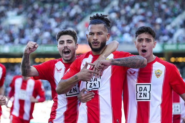 Central de Transferências: Sporting resolve centro do ataque