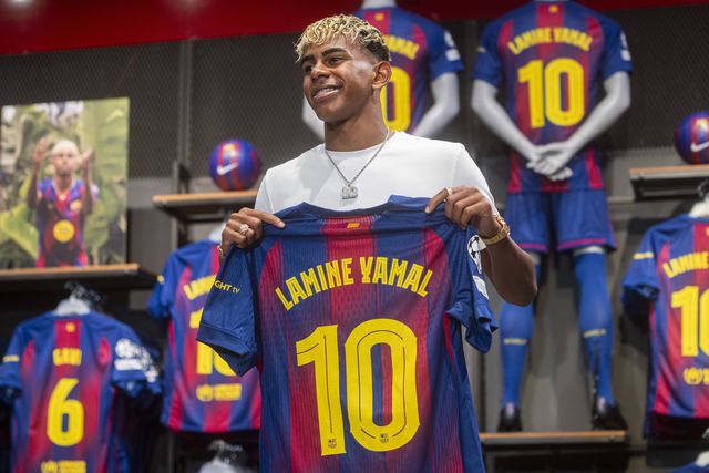 Barcelona bate recordes com venda de camisolas de Yamal